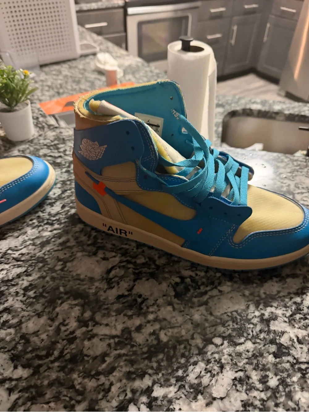 Off White Unc Jordan 1’s Mens